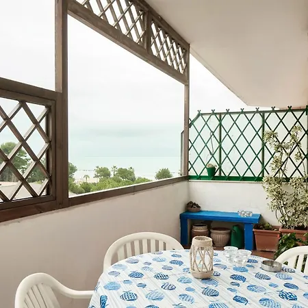 Blue Note Sea View شقة