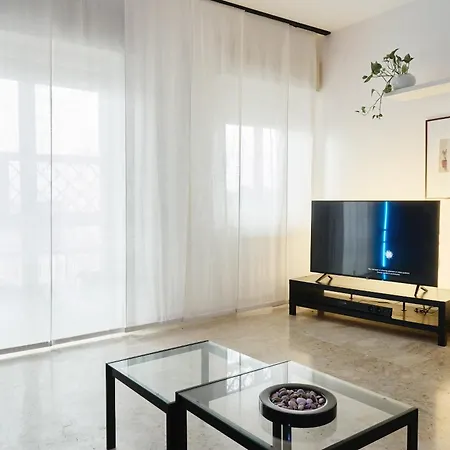 Blue Note Sea View Apartment *